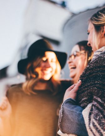 photo-1491438590914-bc09fcaaf77a