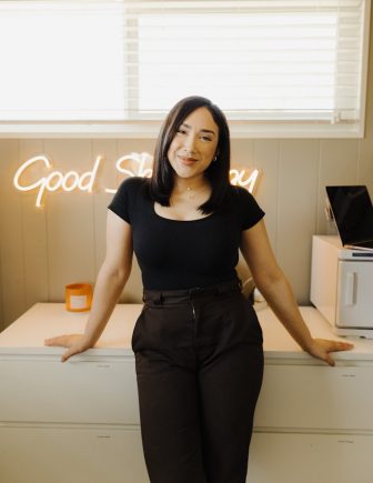 photo-1687293233211-6b0cc3beba70